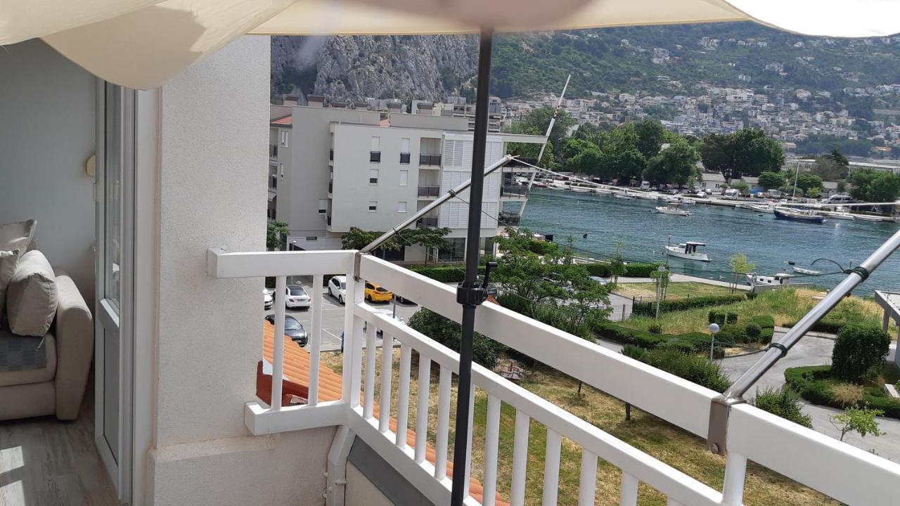 Seaview Apartment Оміш Екстер'єр фото