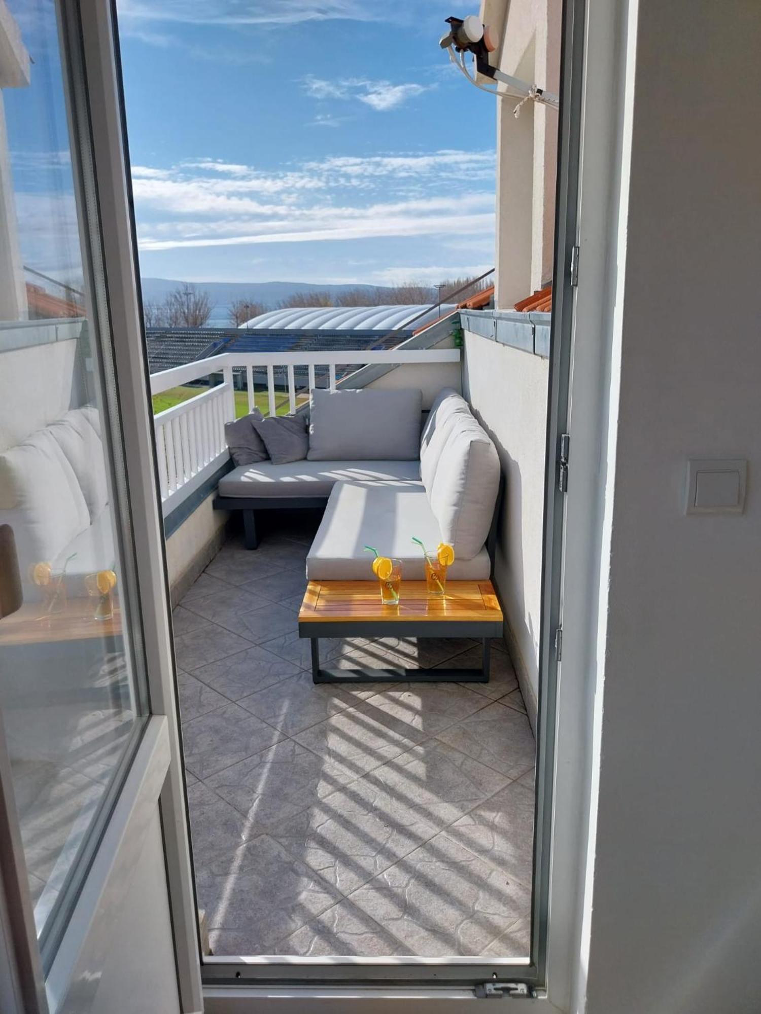 Seaview Apartment Оміш Екстер'єр фото