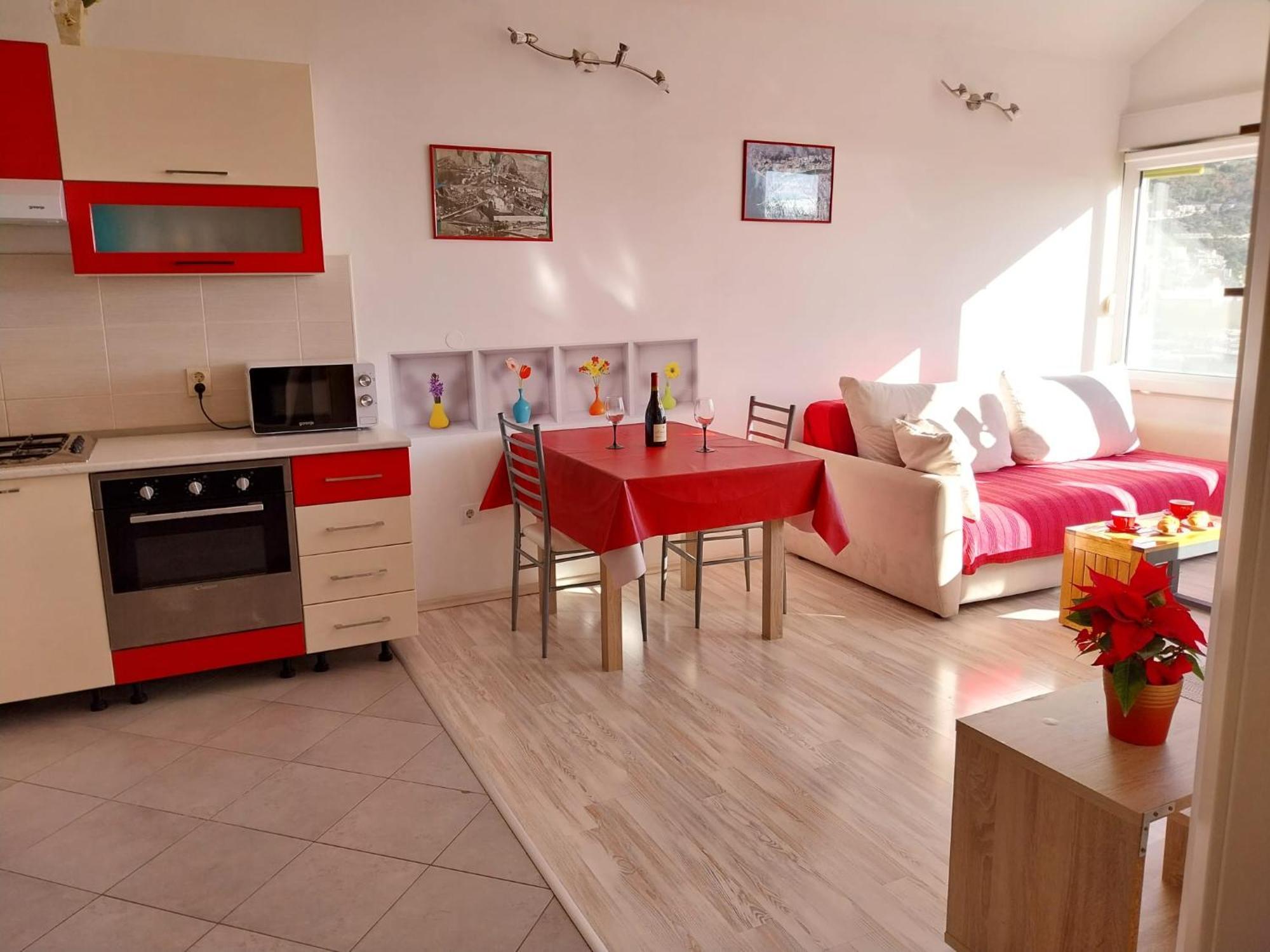 Seaview Apartment Оміш Екстер'єр фото